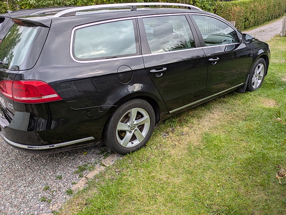 Volkswagen Passat 10 of 19