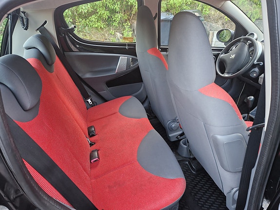 Peugeot 107 4 of 8