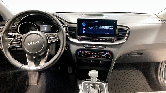 Kia Ceed 4 of 15