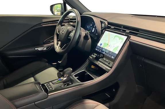 Lexus LBX 10 of 20