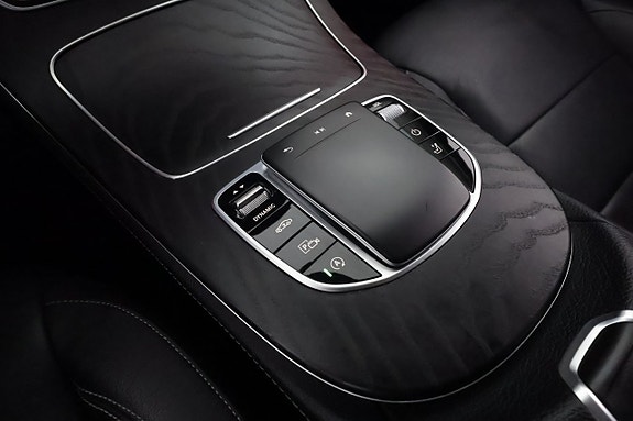 Mercedes-Benz E220 24 of 27
