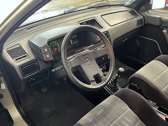 Citroen BX 12 of 23