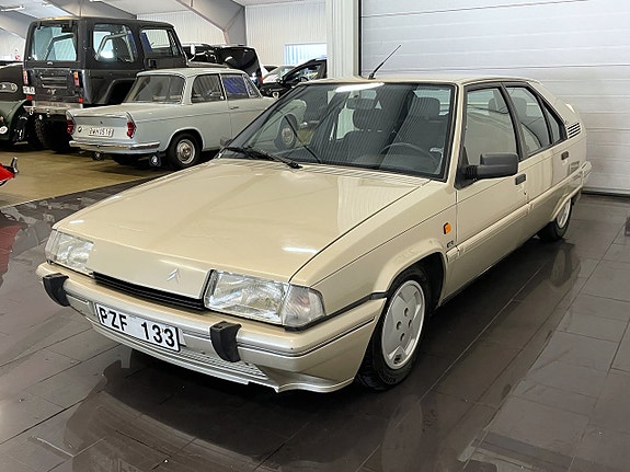 Citroen BX 8 of 23