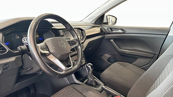 Volkswagen T-Cross 7 of 12