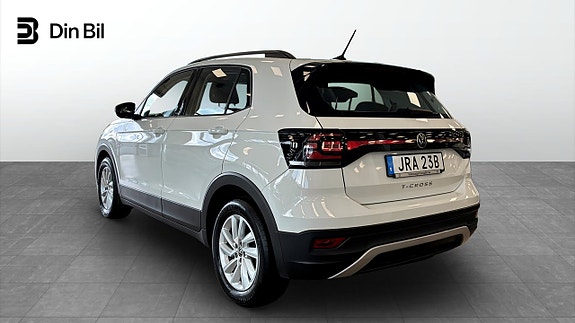 Volkswagen T-Cross 3 of 12