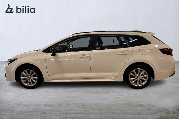 Toyota Corolla 3 of 22