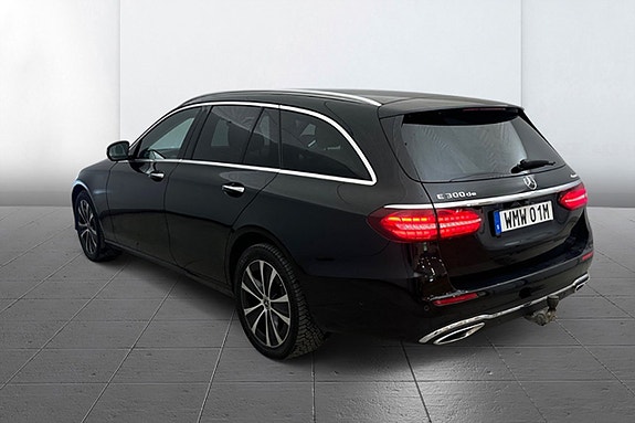 Mercedes-Benz E300 6 of 14