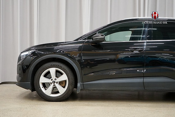 Audi Q4 e-tron 7 of 22