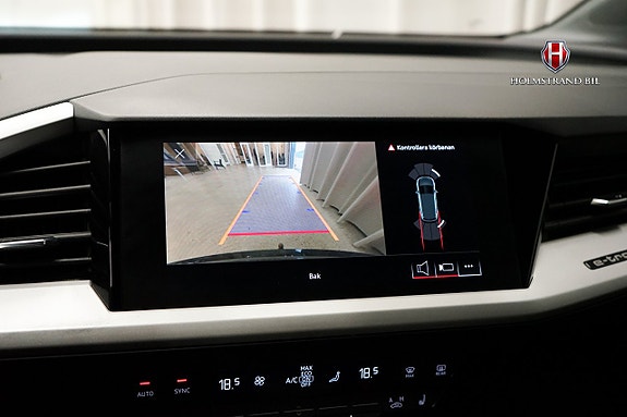 Audi Q4 e-tron 16 of 22