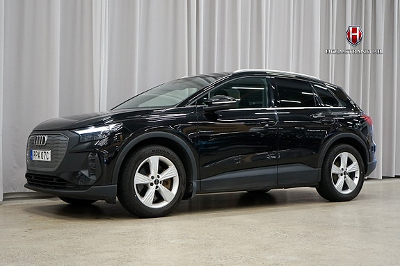 Audi Q4 e-tron 4 of 22