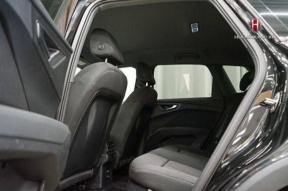 Audi Q4 e-tron 11 of 22