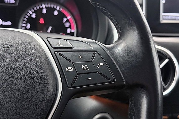 Mercedes-Benz B180 19 of 30