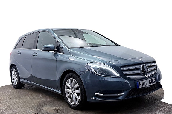Mercedes-Benz B180 4 of 30