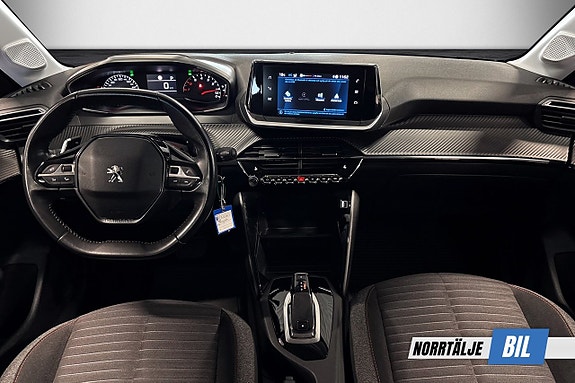 Peugeot 208 3 of 17
