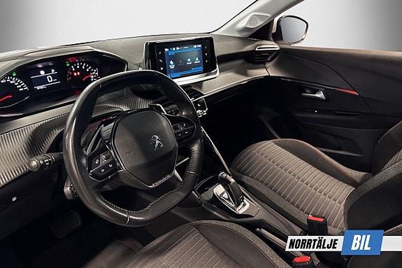 Peugeot 208 8 of 17