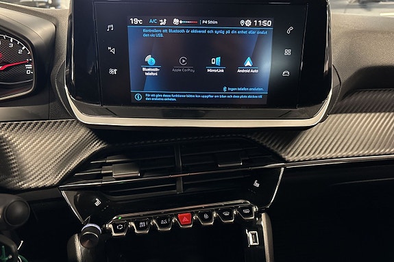 Peugeot 208 15 of 17