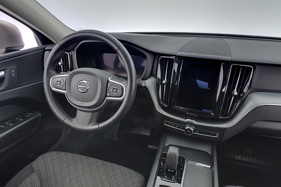 Volvo XC60 15 of 27