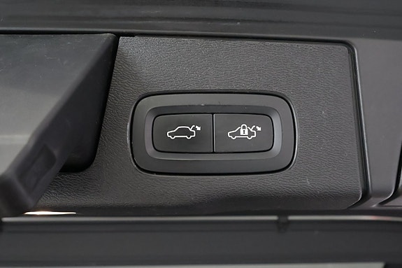 Volvo XC60 27 of 27