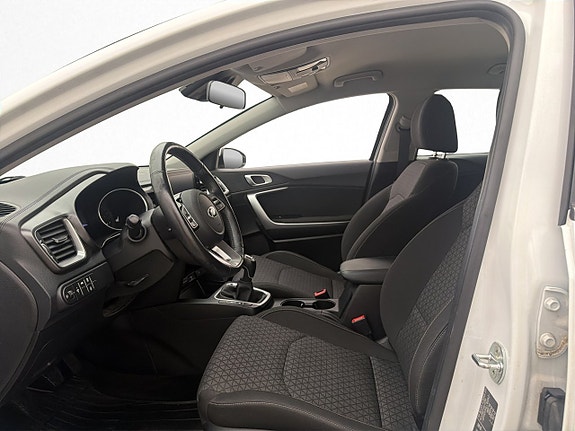 Kia Ceed 12 of 25
