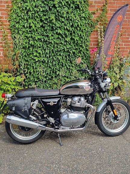 Royal Enfield Interceptor 650 Krom/Svart 4 of 5