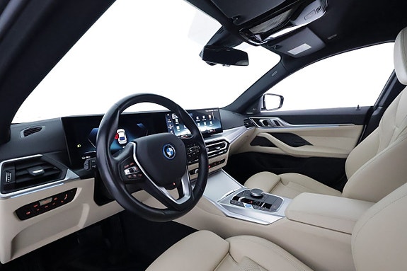 BMW i4 11 of 30