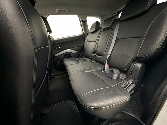 Mitsubishi Outlander 14 of 28