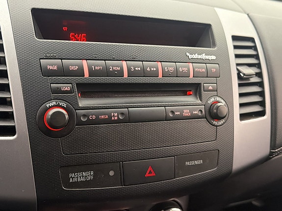 Mitsubishi Outlander 19 of 28