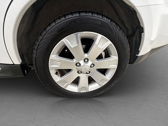 Mitsubishi Outlander 26 of 28