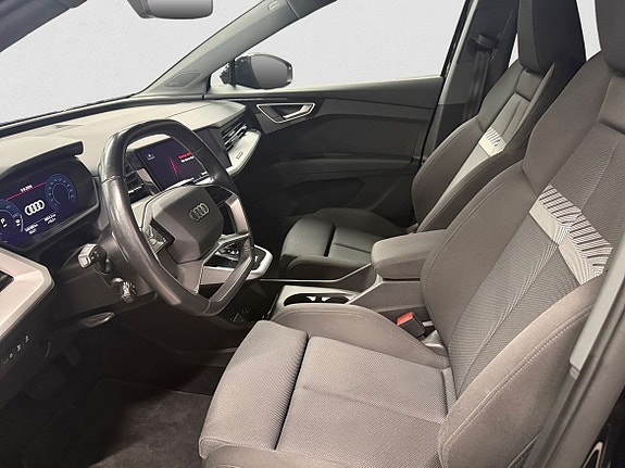 Audi Q4 e-tron 5 of 10