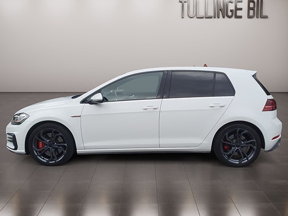 Volkswagen Golf I 2 of 19