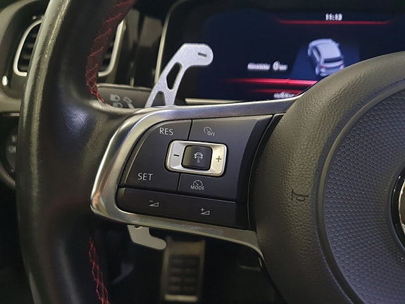 Volkswagen Golf I 17 of 19