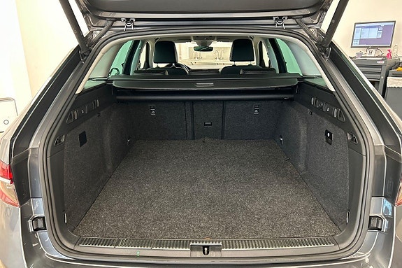 Skoda Superb 21 of 30