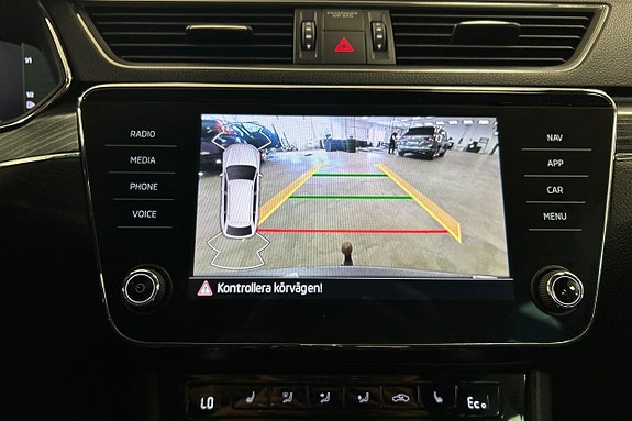 Skoda Superb 18 of 30