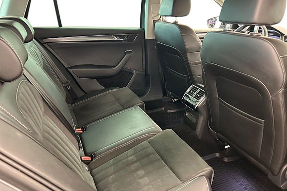 Skoda Superb 12 of 30