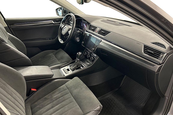 Skoda Superb 9 of 30