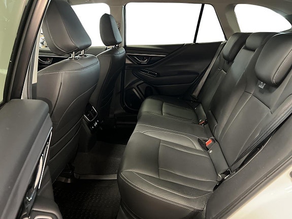 Subaru Outback 10 of 22