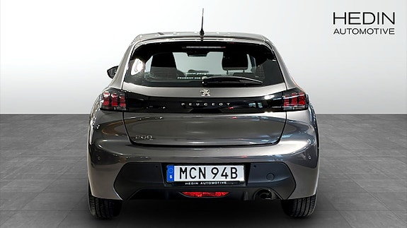 Peugeot 208 7 of 9