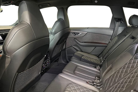 Audi SQ7 22 of 27