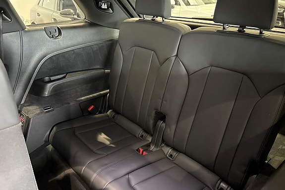 Audi SQ7 23 of 27