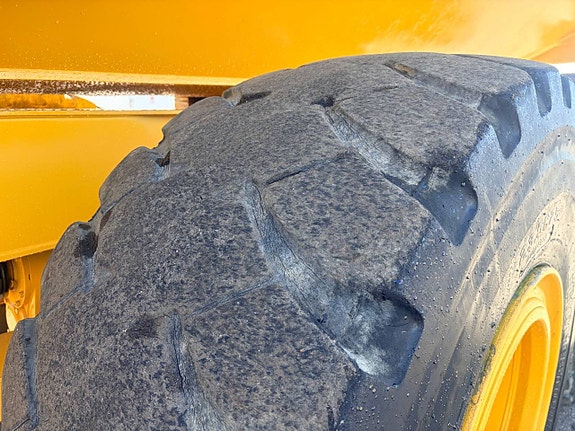 Volvo A 25 G 5 of 12