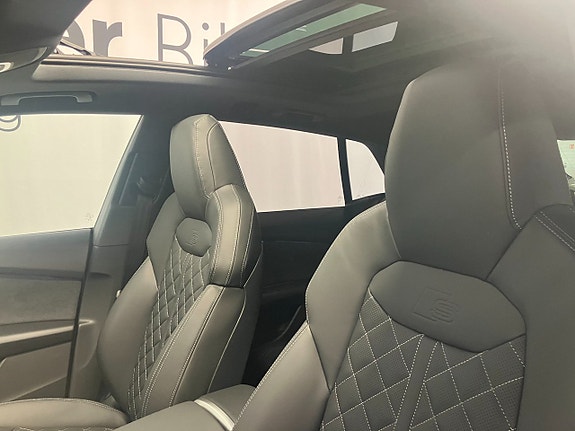 Audi Q8 9 of 16