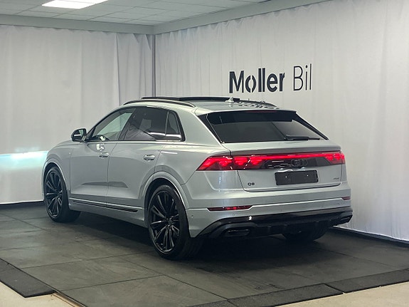Audi Q8 6 of 16