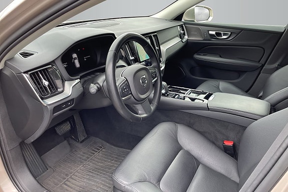 Volvo V60 10 of 18