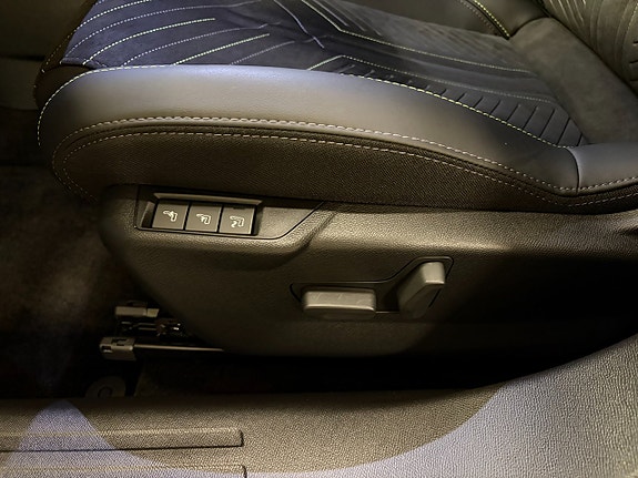 Peugeot 2008 7 of 15