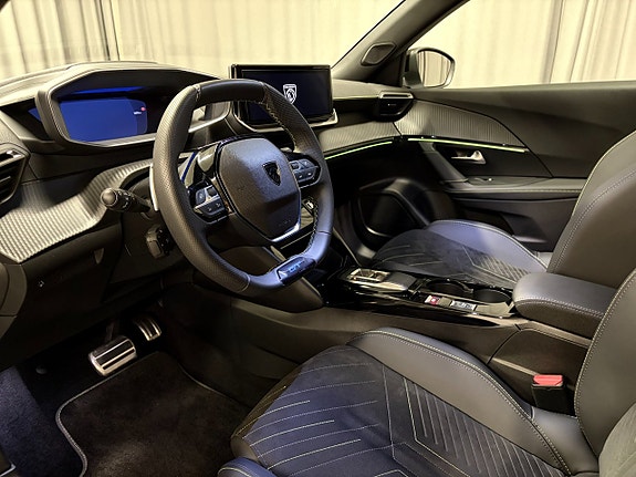 Peugeot 2008 6 of 15