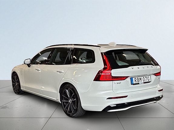 Volvo V60 5 of 27