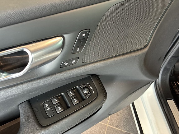 Volvo V60 22 of 27