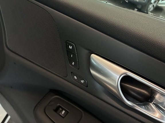 Volvo V60 20 of 27