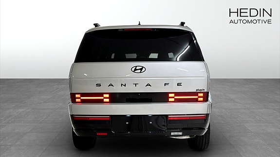 Hyundai Santa Fe 4 of 24