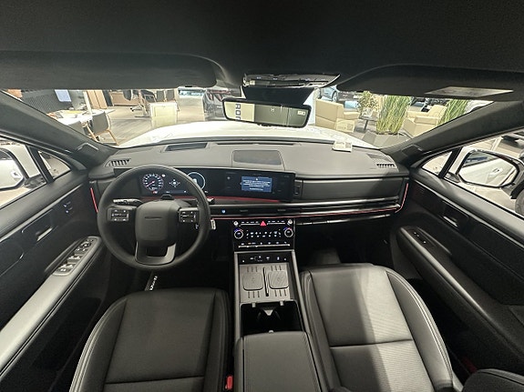 Hyundai Santa Fe 12 of 24